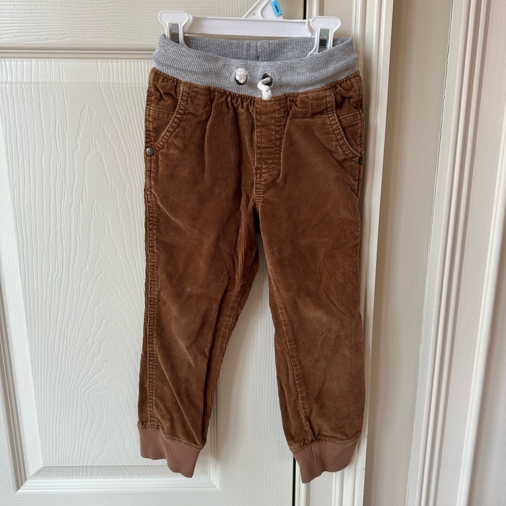 Genuine Kids Oshgosh 3T corduroy pants